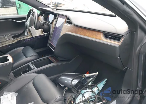 2020 Tesla Model S Long Range Dual Motor All-Wheel Drive/Long Range Plus Dual Motor All-Wheel Drive z USA, uszkodzony, nr VIN 5YJSA1E2XLF369976